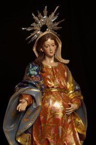 Virgen de la Expectación obra en madera estofada y policromada