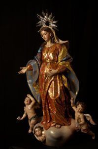 Vista de la composición de la Virgen de la Expectación obra de Pérez Rojas
