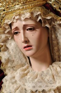 Expresión de dolor contenido de Virgen Dolorosa de estilo andaluz