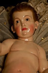 Detalle del rostro del Niño Jesús de imaginería sevillana