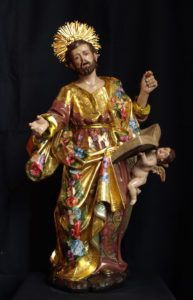 San Mateo Evangelista obra del escultor Juan Alberto Pérez Rojas