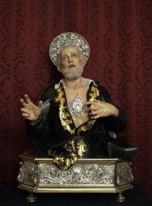 Busto relicario de San Felipe Neri en madera policromada
