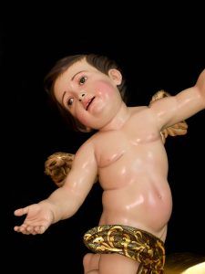 Detalles de la policromía al óleo de los ángeles de la Cena de Málaga