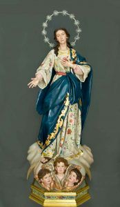 Escultura de la Inmaculada Concepción realizada por Juan Alberto Pérez Rojas para CEU Andalucía