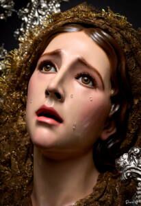 La luz modela y refuerza el dolor de Nuestra Señora de los Dolores