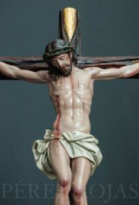 Modelado clásico de Cristo crucificado obra de Juan Alberto Pérez Rojas