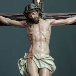 Modelado clásico de Cristo crucificado obra de Juan Alberto Pérez Rojas