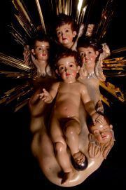 Niño Jesús de cuna triunfante obra de Juan Alberto Pérez Rojas