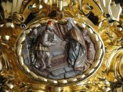 Relieve del sacrificio de Melquisedec para el trono de la Sagrada Cena de Málaga