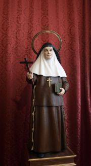 Efigie de Santa Ángela de la Cruz, escultura sacra para colección particular en Sevilla