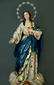 Escultura sacra de la Inmaculada Concepción para una institución educativa católica