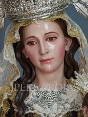 Detalle del rostro de la Virgen del Carmen