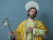 San José sosteniendo la vara florida, atributo iconográfico del santo