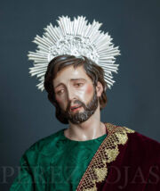 San Juan Evangelista de rostro varonil
